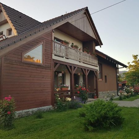 Pensiunea Rares Bistrita Bargaului Exterior foto